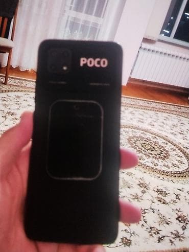iphone 4: Смартфон POCO (серия C/M, модель с каплевидным вырезом экрана) — 2