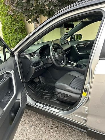 Продажа авто: Toyota RAV4: 2022 г., 2.5 л, Автомат, Гибрид, Кроссовер — 4