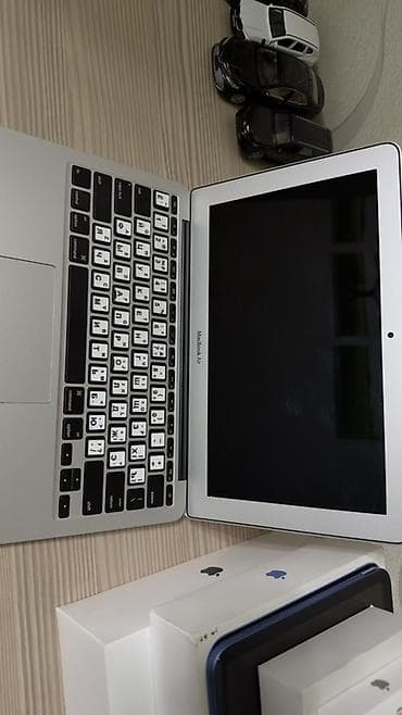 thinkpad e14: Apple MacBook Air 11" (Mid 2013) Характеристики: - Экран 11 дюймов - — 2