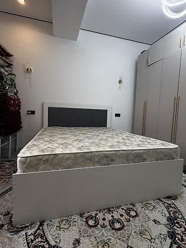Двуспальная кровать, С матрасом, длина - 200 см