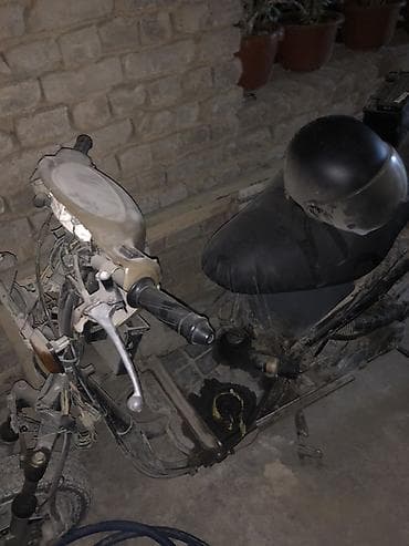 Кумурска мотороллер: Скутер түрү Daelim, 125 куб. см, Бензин — 5