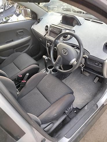 капот на тайота ист: Toyota Ist: 2003 г., 1.3 л, Автомат, Бензин, Хэтчбэк — 7