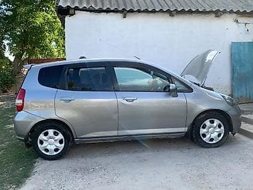 Honda Fit: 2002 г., 1.3 л, Автомат, Бензин, Хэтчбэк — 3