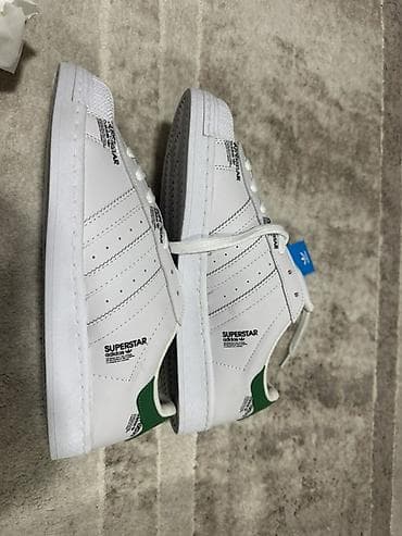 Личные вещи: Кроссовки Adidas Superstar Новые,ни разу не надевали,причина — 1