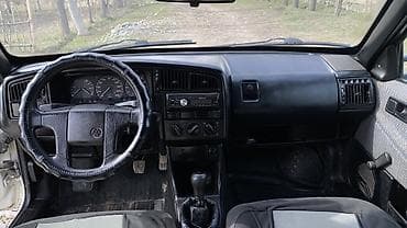 Volkswagen: Volkswagen Passat Variant: 1991 г., 1.8 л, Механика, Универсал — 9