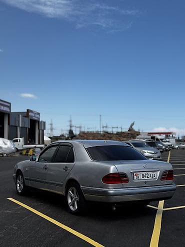 варият машина: Mercedes-Benz E-Class: 1998 г., 2.3 л, Механика, Бензин, Седан — 10