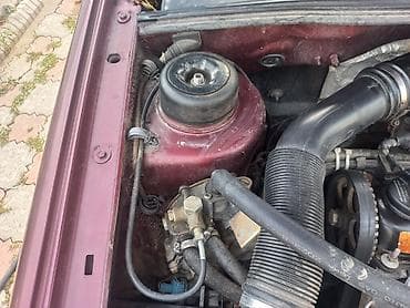 Унаа: Volkswagen Vento: 1994 г., 1.8 л, Кол менен иштөөчү, Бензин, Седан — 7