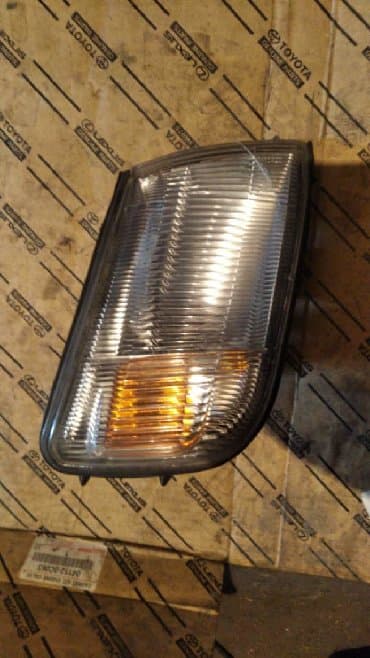 нива крыло: Mitsubishi Spacewagon Поворотник передний правый, Митсубиси — 1