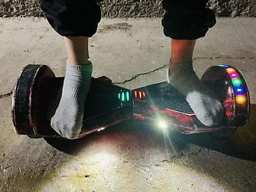 Электр транспорту: Гироскутер с яркой LED‑подсветкой колес и корпуса. Особенности: - — 1
