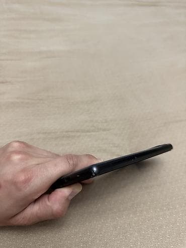 hyper x cloud: Google Pixel 7a, Б/у, 128 ГБ, цвет - Черный, eSIM — 7