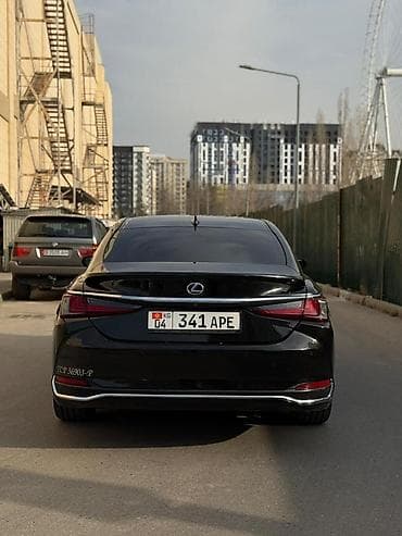 салон машины: Lexus ES: 2019 г., 2.5 л, Автомат, Бензин, Седан — 7