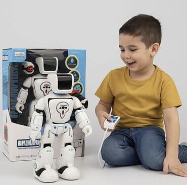 Робот на радиоуправлении Говорит на русском! Стреляет ракетами