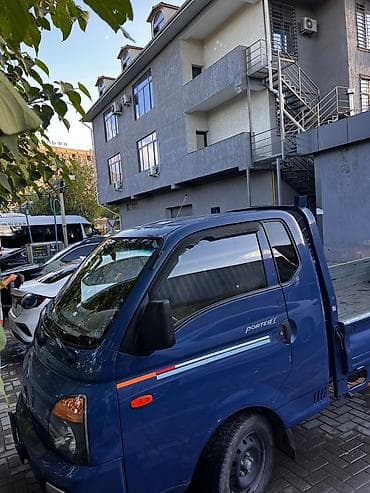 b class: Hyundai Porter II бортовой малотоннажный грузовик срочно продаётся в — 5