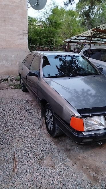 audi 80 фара: Audi 100: 1986 г., 2 л, Механика, Бензин, Седан — 4