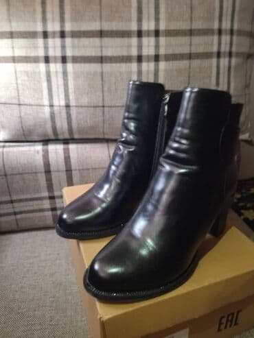 купить сапоги женские зимние кожаные италия: Полусапожки эврозима, очень удобные,38 размер, черный цвет,цена 1200 — 3
