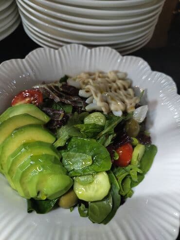 повар холодного цеха в столовую: Требуется Повар : Холодный цех, Европейская кухня, Менее года опыта — 1