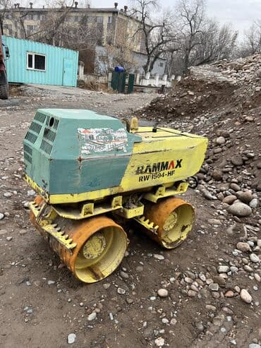 не рабочий генератор: RAMMAX RW1504-HF Эксплуатационная масса	1480 кг Рабочая ширина	630/850 — 4