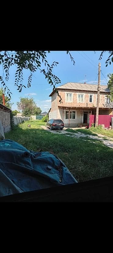 Недвижимость: 7 комнат Продается двухэтажный кирпичный дом с большим приватным — 1