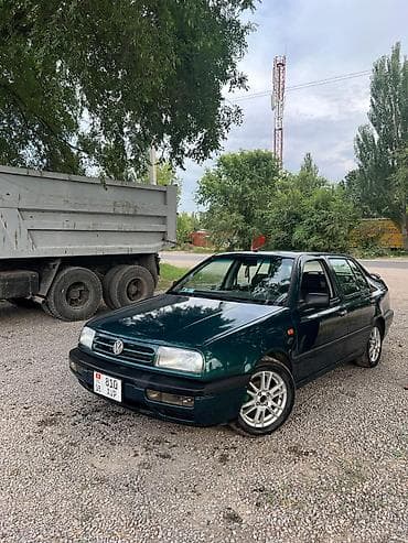 Унаа: Volkswagen Vento: 1995 г., 1.8 л, Кол менен иштөөчү, Бензин, Седан — 7