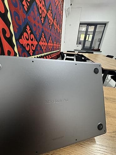 mac: Apple MacBook Pro M3 8 ядер 14″ (серия с логотипом MacBook Pro на — 4