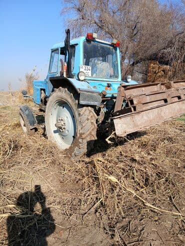 Тракторы Lovol: Модель 80, Б/у, 2010 г., Трактор с другими агрегатами — 5