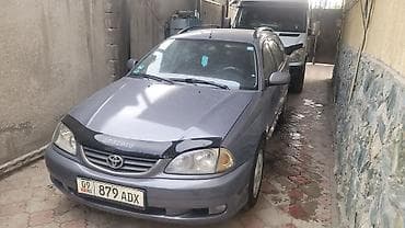 Toyota Avensis: 2002 г., 1.8 л, Кол менен иштөөчү, Бензин, Универсал — 1