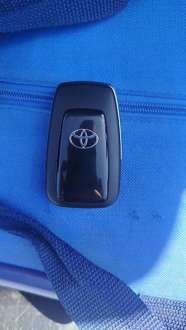 тойота ключ: Ключ Toyota Оригинал — 2