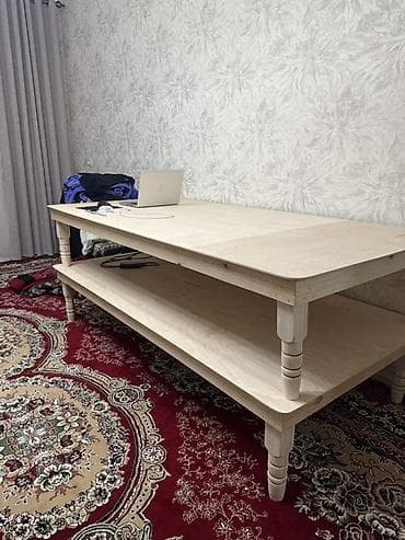 Деревянный стол/платформа большого формата. - Материал: массив