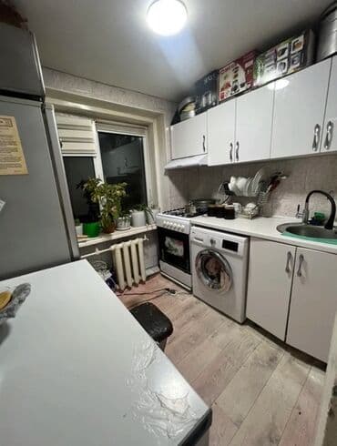 срочно продаётся 1 комнатная квартира в районе шлагбаум по улице кенсуйская 17 пересекает интергельпо: 2 комнаты, 42 м², Хрущевка, 3 этаж, Косметический ремонт — 5