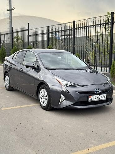 Транспорт: Toyota Prius: 2018 г., 1.8 л, Вариатор, Гибрид, Лифтбек — 3