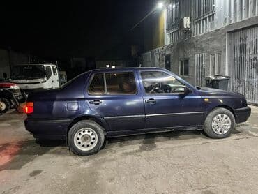 купить бу электромобиль из китая: Volkswagen Vento: 1992 г., 1.8 л, Механика, Бензин, Седан — 4
