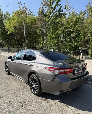 Toyota: Toyota Camry: 2019 г., 2.5 л, Автомат, Седан — 7