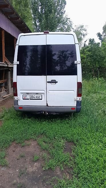 samsung galaxy a02: Пассажирский микроавтобус Mercedes‑Benz Sprinter (длинная база — 5