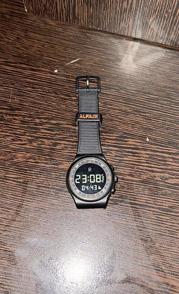 samsung galaxy a52s: Продаю часы ALFAJR. Рабочие, всё пока-зывает, состояние хорошее. Нет — 1