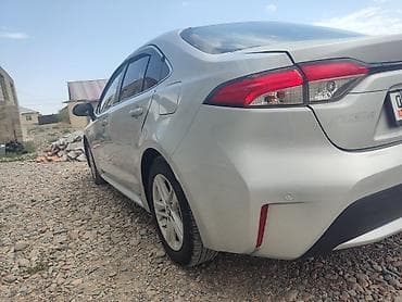 626 ge: Toyota Corolla: 2020 г., Гибрид, Седан — 8