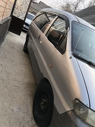 авто присеп: Hyundai Starex: 2000 г., Ручные — 4