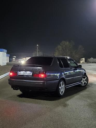 лабовой пасат: Volkswagen Vento: 1993 г., 2 л, Ручные, Бензин, Седан — 1