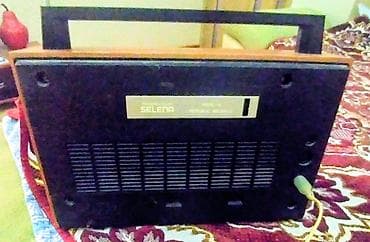 Другая аудиотехника: Портативный радиоприёмник Selena (Radioreceiver SELENA), сделано в — 3