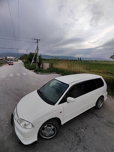 Транспорт: Honda Orthia: 2001 г., 2.3 л, Типтроник, Бензин, Универсал — 3
