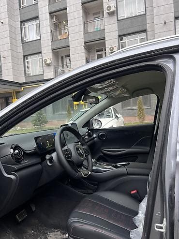 mitsubishi eclipse: BYD E2: 2025 г., Электромобиль — 7