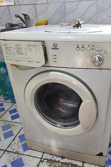 Техника и электроника: Продаю б/у стиральную машинку Indesit, в нерабочем состоянии — 1