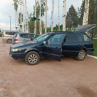 Унаа: Volkswagen Passat Variant: 1991 г., Кол менен иштөөчү, Бензин, Универсал — 4