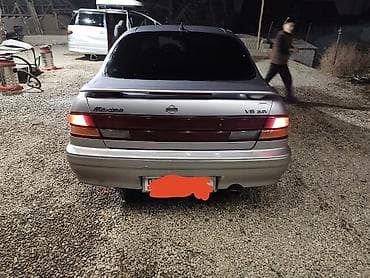 Транспорт: Nissan Maxima: 1995 г., 2.5 л, Бензин, Седан — 3
