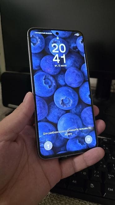 a 5: Samsung Galaxy A56, Б/у, 256 ГБ, цвет - Серый — 1