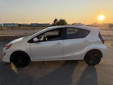 cvt: Toyota Aqua: 2016 г., 1.5 л, Вариатор, Гибрид, Хэтчбэк — 3
