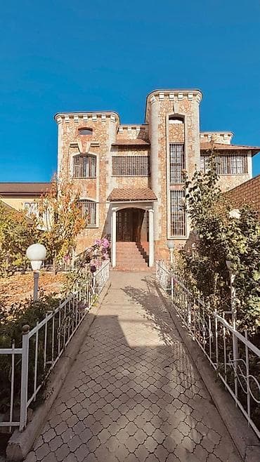 Сдаются места в большом доме формата гостевого дома. В каждой комнате at lalafo.kg Сдаются места в большом доме формата гостевого дома. В каждой комнате