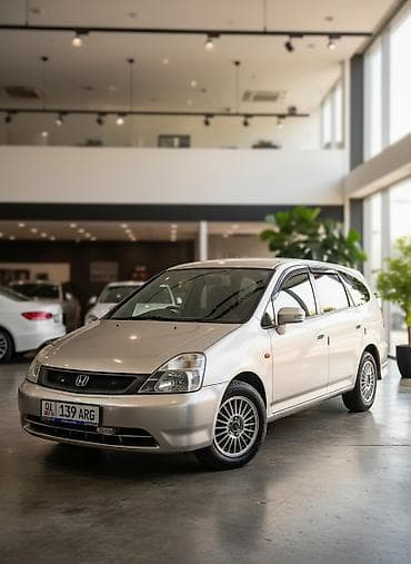 step vagon: Honda Stream: 2002 г., 2 л, Автомат, Бензин, Минивэн — 1