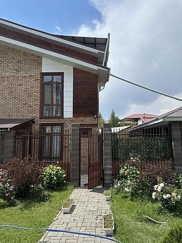 котед: Продается таунхаус на территории Кыргызского взморье. Первая линия до — 1