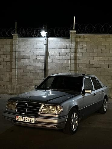 bvd e2: Mercedes-Benz W124: 1992 г., Седан — 1