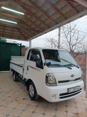 срочно в связи с переездом: Kia : 2020 г., 2.5 л, Механика, Газ, Пикап — 5